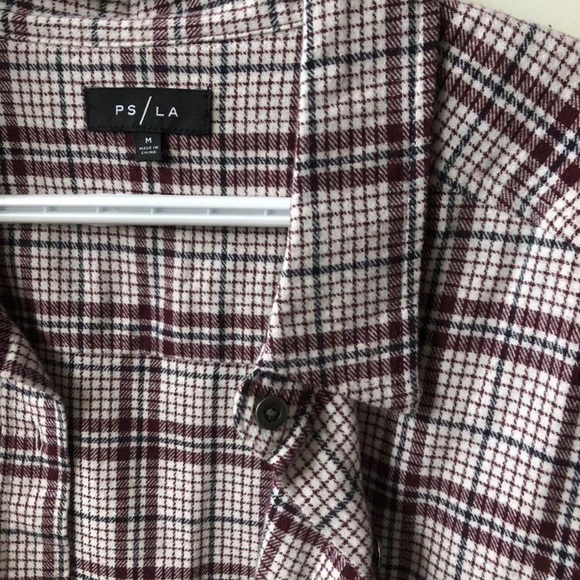 (2/$10)Cropped button down long sleeve Pacsun - Picture 2 of 2